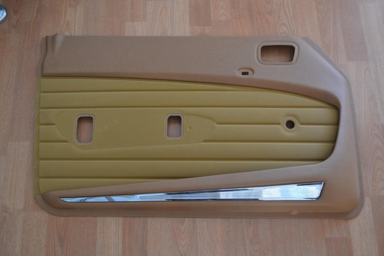 Panneau porte AV G PEUGEOT 604 1978/80, neuf LesAnciennes.com