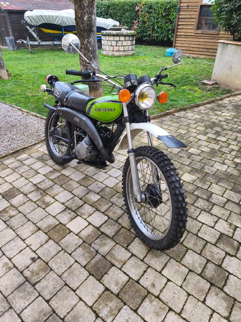 KAWASAKI 125 K1 L1 - 1976 LesAnciennes.com