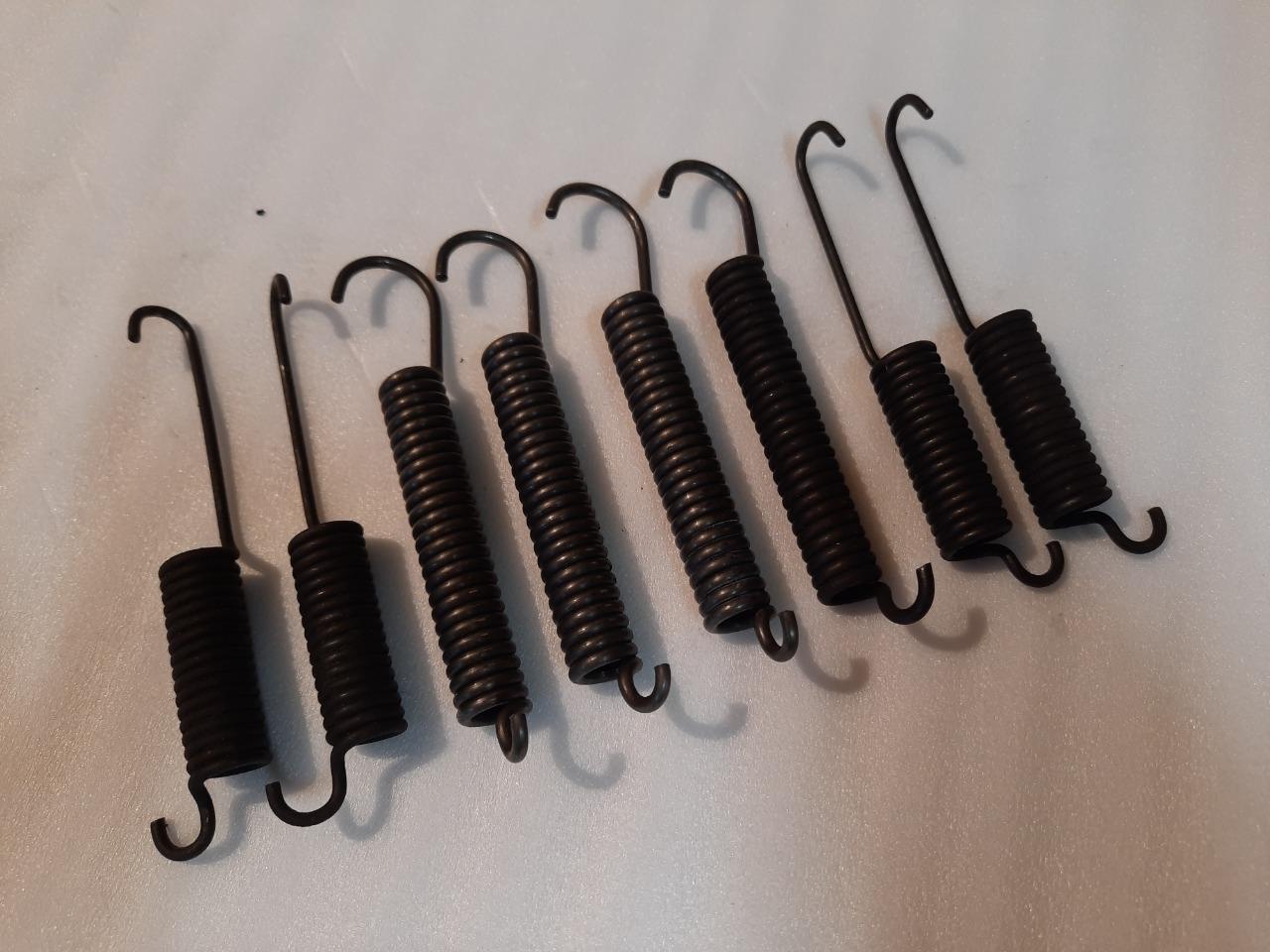 Ressorts machoires TH Peugeot 404 LesAnciennes.com