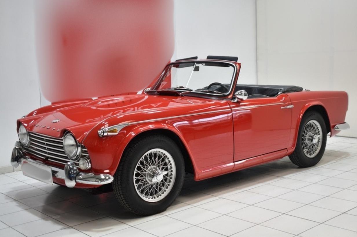 TRIUMPH TR4A IRS - 1965 LesAnciennes.com