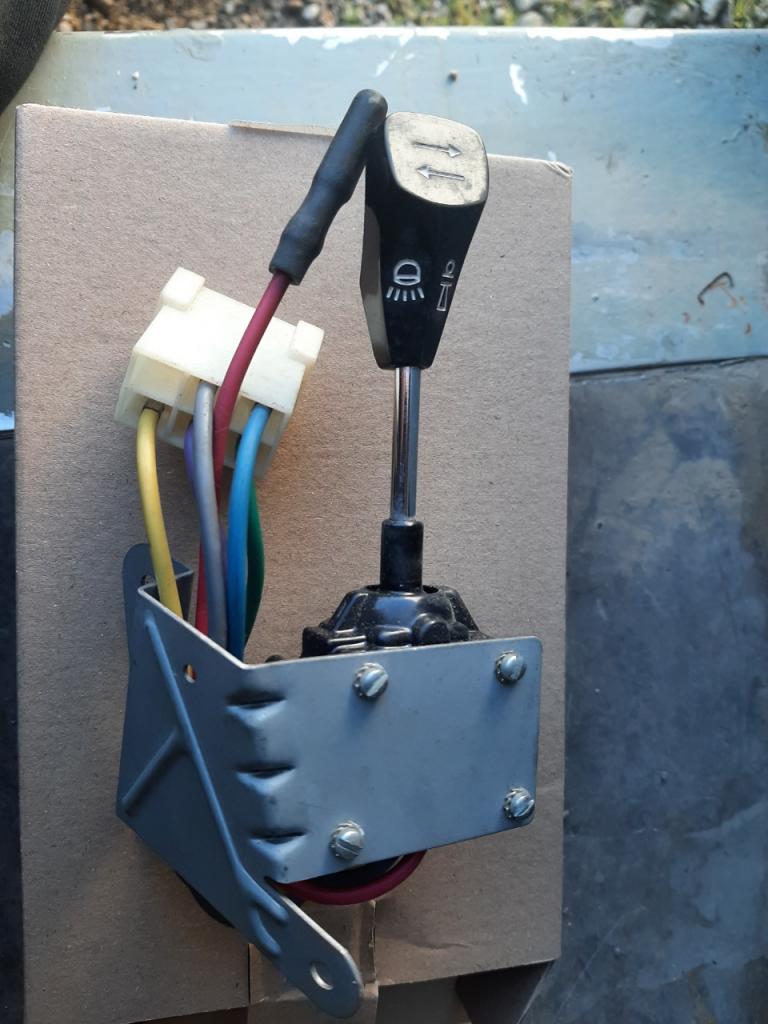 Commodo CITROEN SM LesAnciennes.com