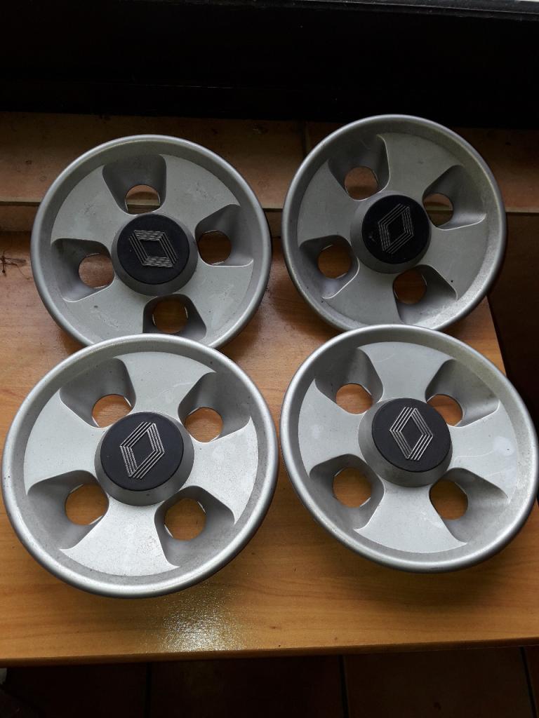 Enjoliveurs RENAULT 11 (R11) LesAnciennes.com