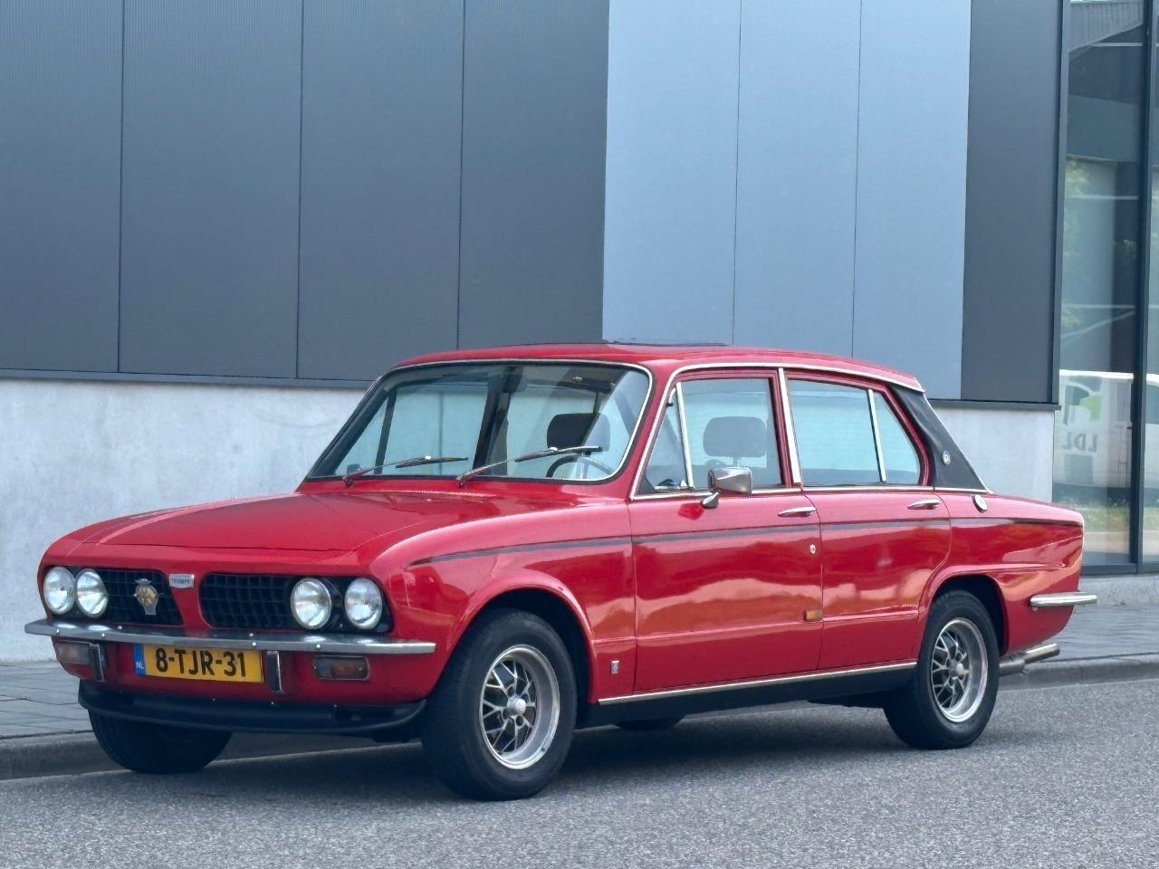 TRIUMPH Dolomite 1850 - 1980 LesAnciennes.com