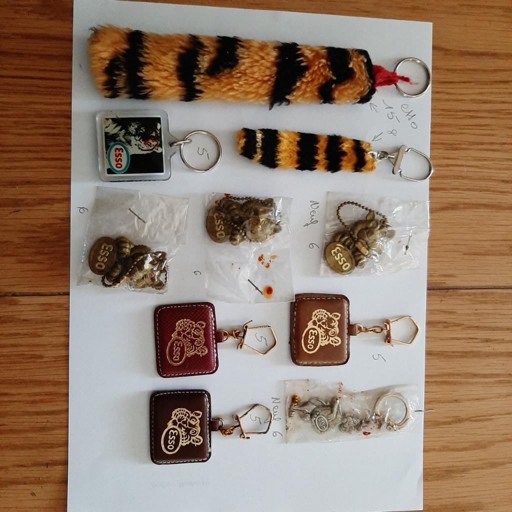 PORTE CLEFS AUTOMOBILE ANCIENS LesAnciennes.com