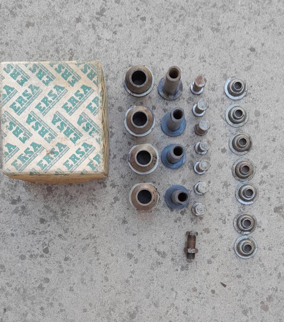 CITROEN B14 poussoirs et guides neufs LesAnciennes.com