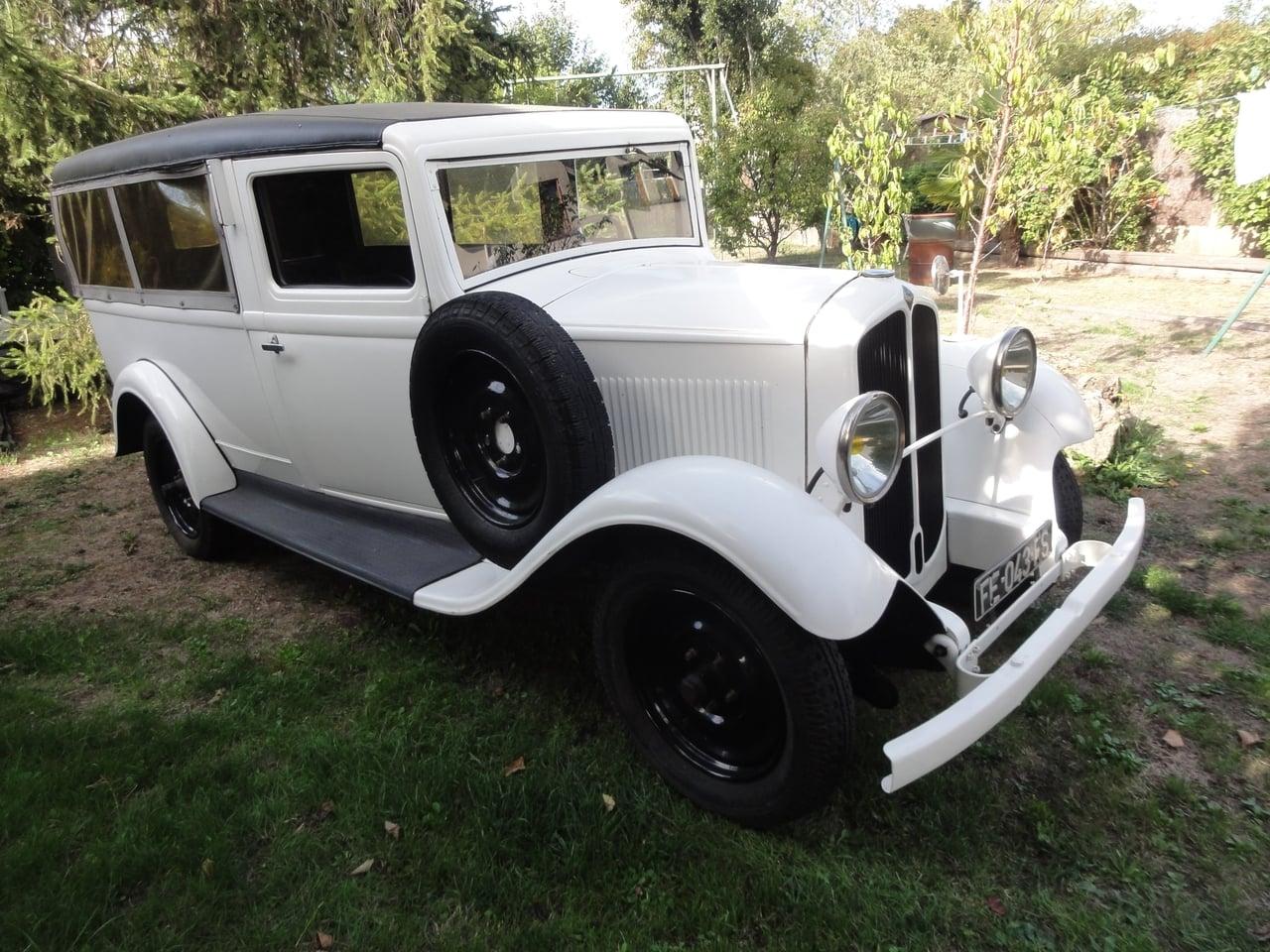 1932 Renault Monaquatre YPB Boulangère LesAnciennes.com