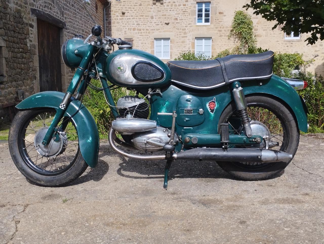 PUCH 175 SV - 1961 LesAnciennes.com