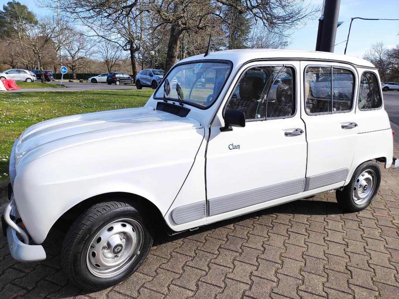 RENAULT 4L (R4L) GTL clan - 1985 LesAnciennes.com