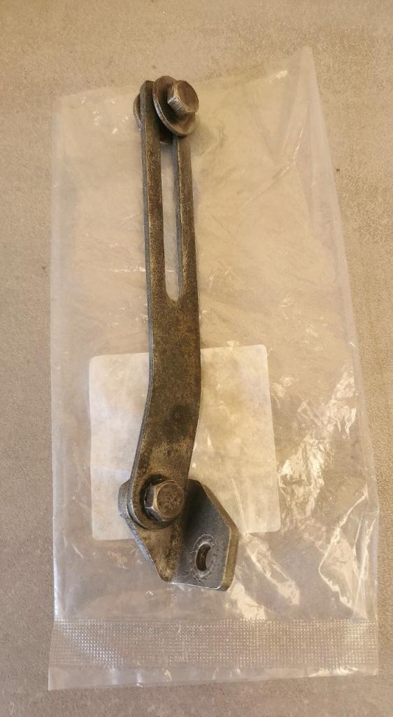 Patte Alternateur CITROEN 2CV et dérivés LesAnciennes.com