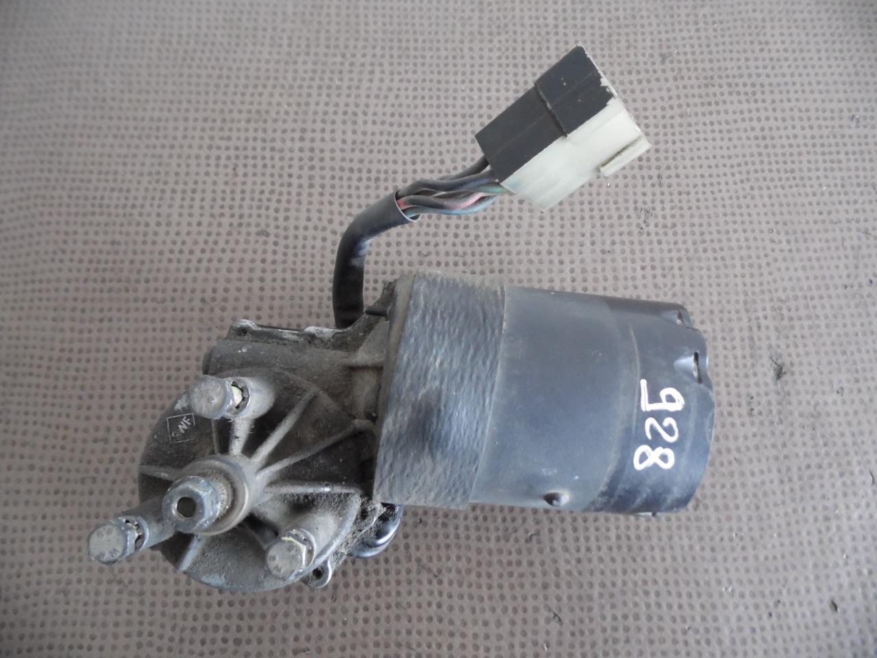 MOTEUR ESSUIE-GLACE 92862830302 PORSCHE 928 LesAnciennes.com