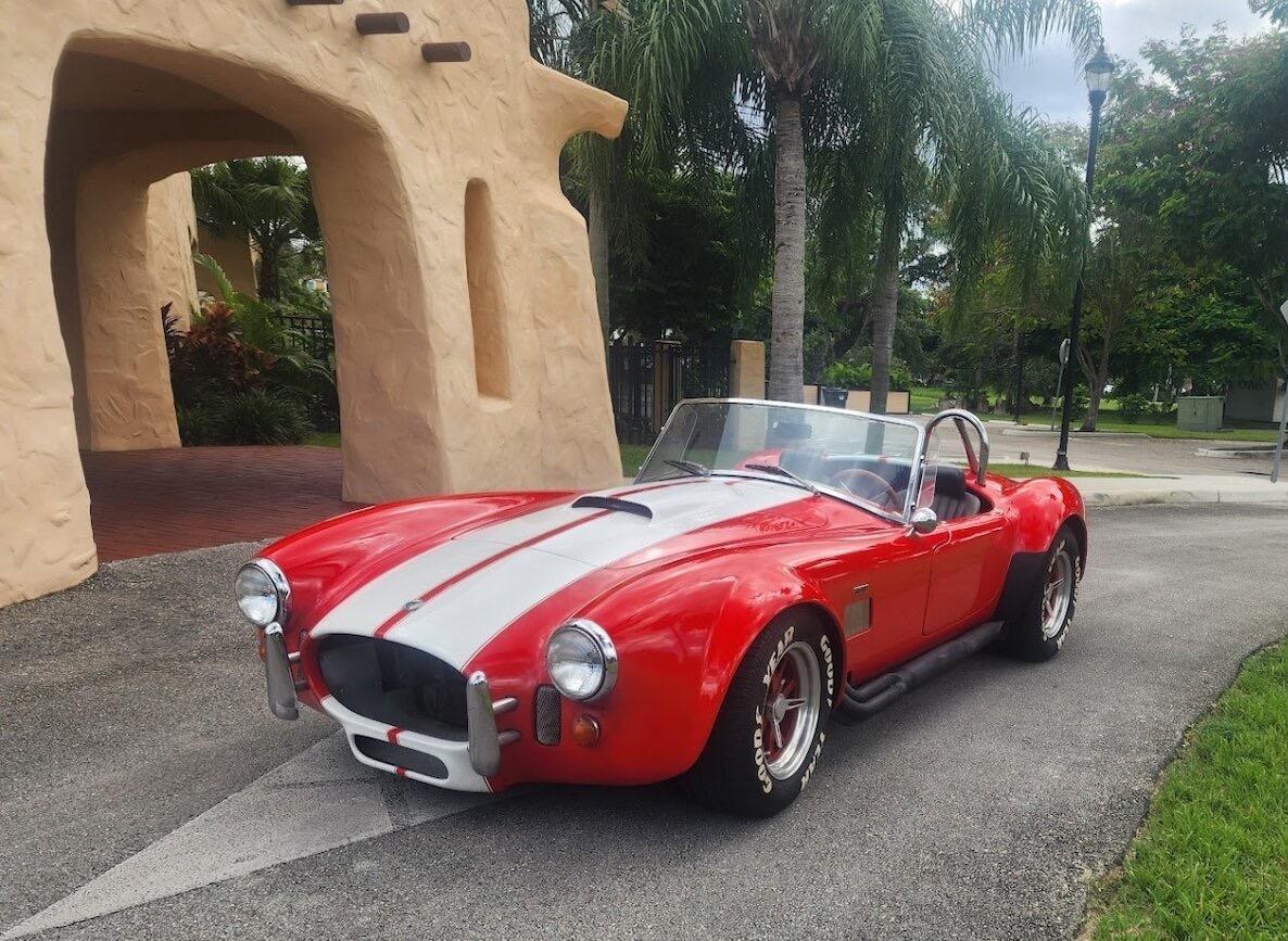 AC Cobra - 1991 LesAnciennes.com
