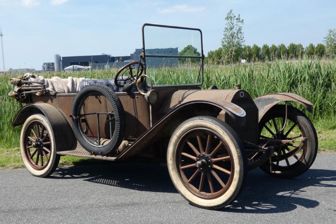 REGAL UNDERSLUNG Model T Touring - 1913 LesAnciennes.com