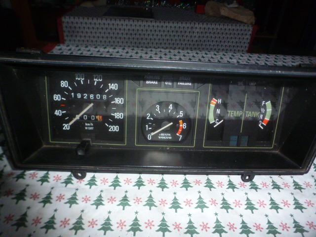 Compteur et comptes-tours VOLVO 164 164 et 164 E LesAnciennes.com