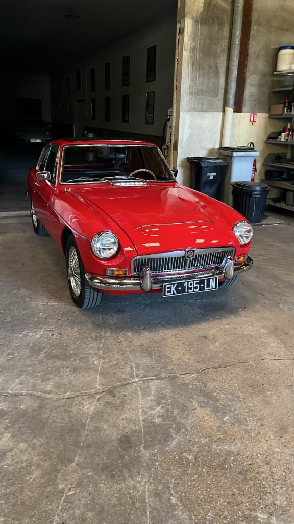 MG MGC Gt - 1969 LesAnciennes.com