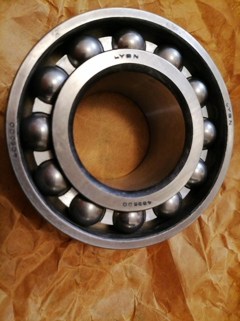 ROULEMENT de moyeu avant NEUF 45x90x40 marque LYON LesAnciennes.com