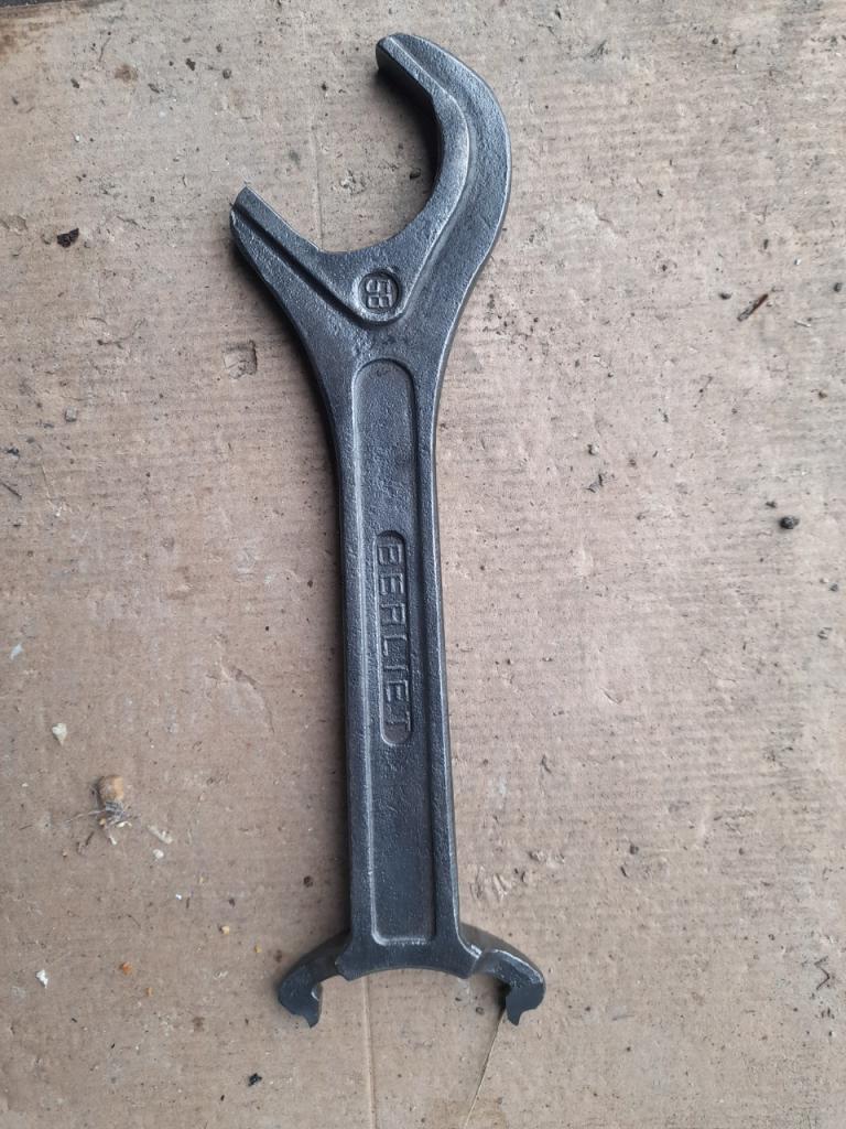 Clef plate BERLIET divers divers LesAnciennes.com