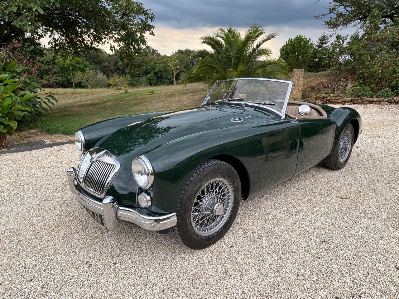 MG MGA 1600 - 1960 LesAnciennes.com