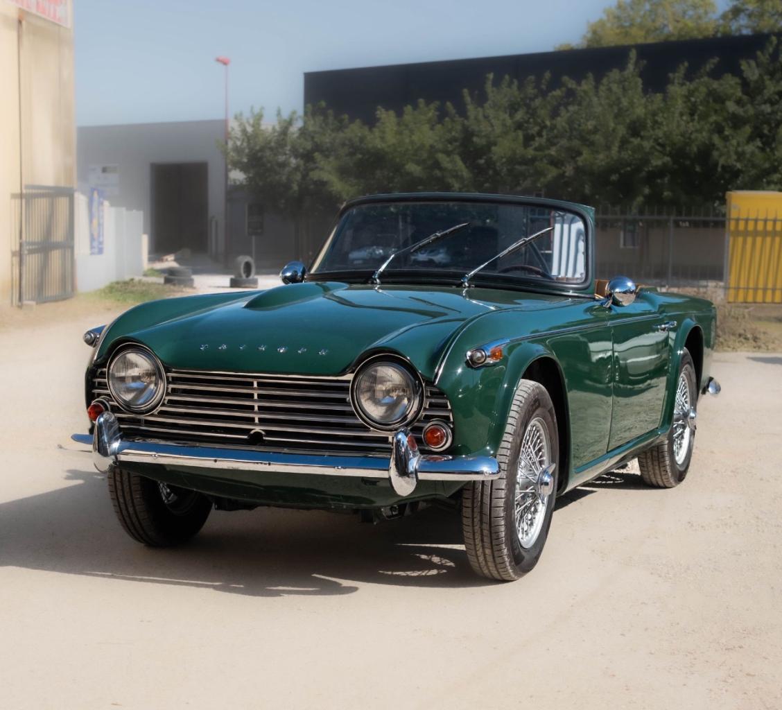 TRIUMPH TR4A IRS - 1967 LesAnciennes.com