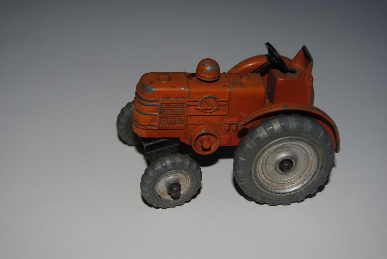 Jouet tracteur Field Marshal LesAnciennes.com