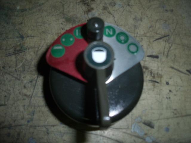 Commodo HOTCHKISS M201 24 volts LesAnciennes.com