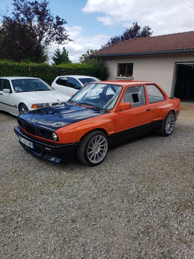 BMW e30 - 1990 LesAnciennes.com