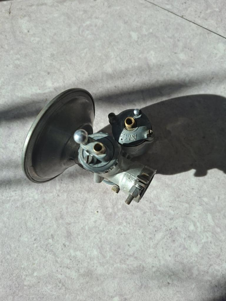 Carburateur MONET GOYON M2V M2 v LesAnciennes.com