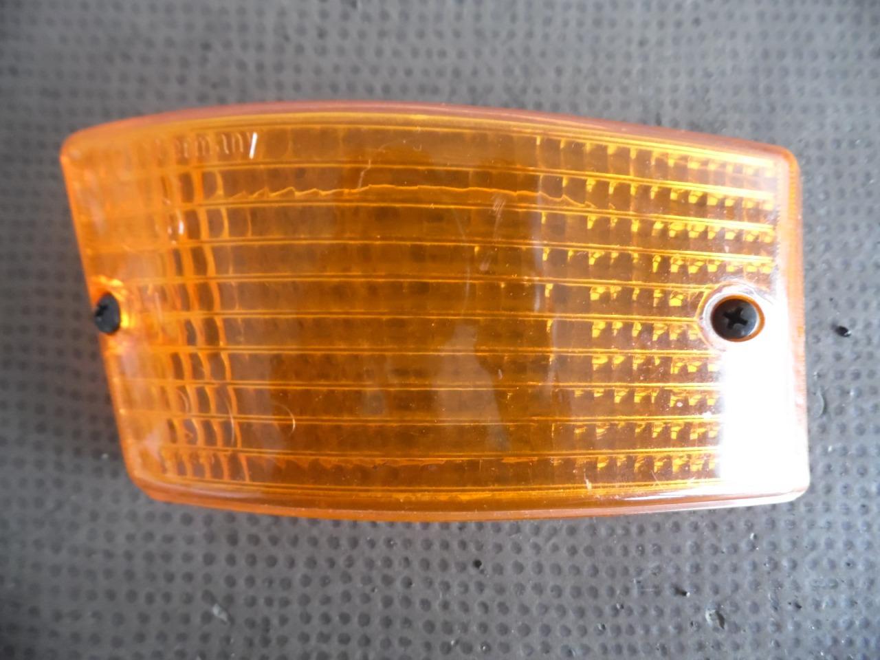 CABOCHON CLIGNOTANT GAUCHE 477953161 PORSCHE 944 LesAnciennes.com