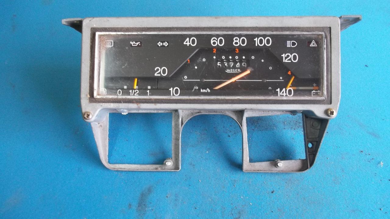 Bloc compteur RENAULT 4L (R4L) LesAnciennes.com