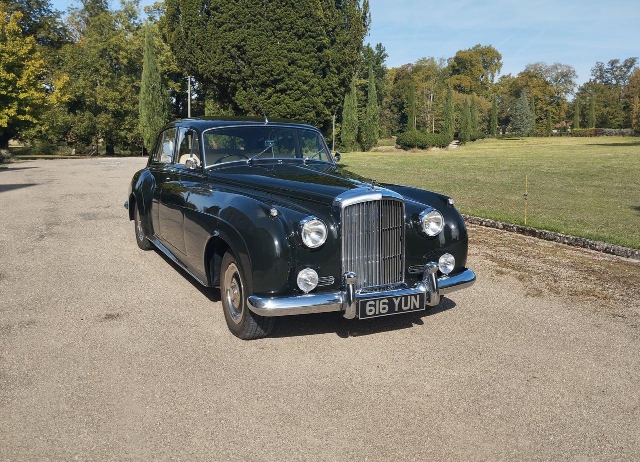 1960 Bentley S2 Standard Steel Saloon LesAnciennes.com