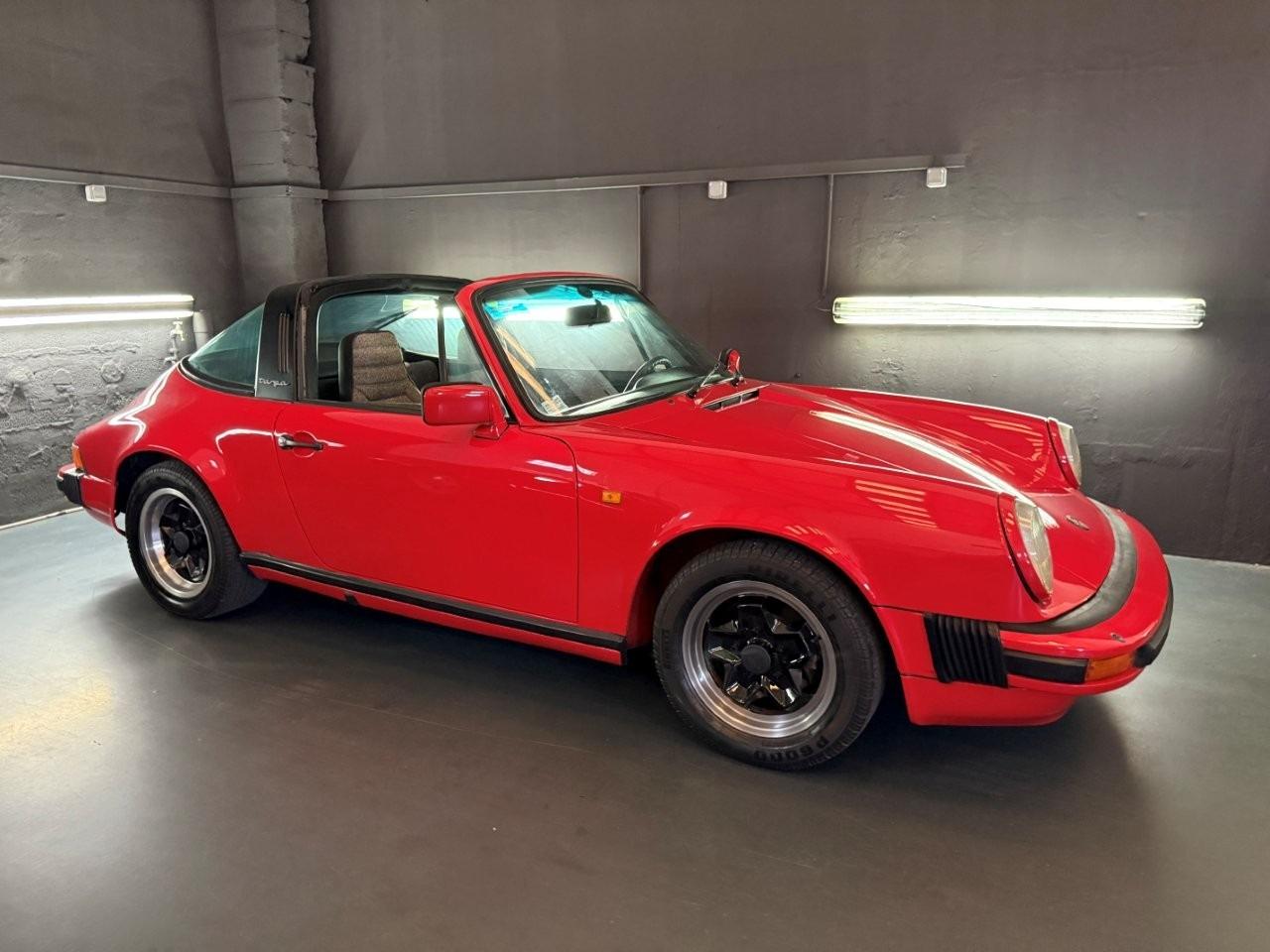 PORSCHE 911 3.0 SC TARGA - 1982 LesAnciennes.com