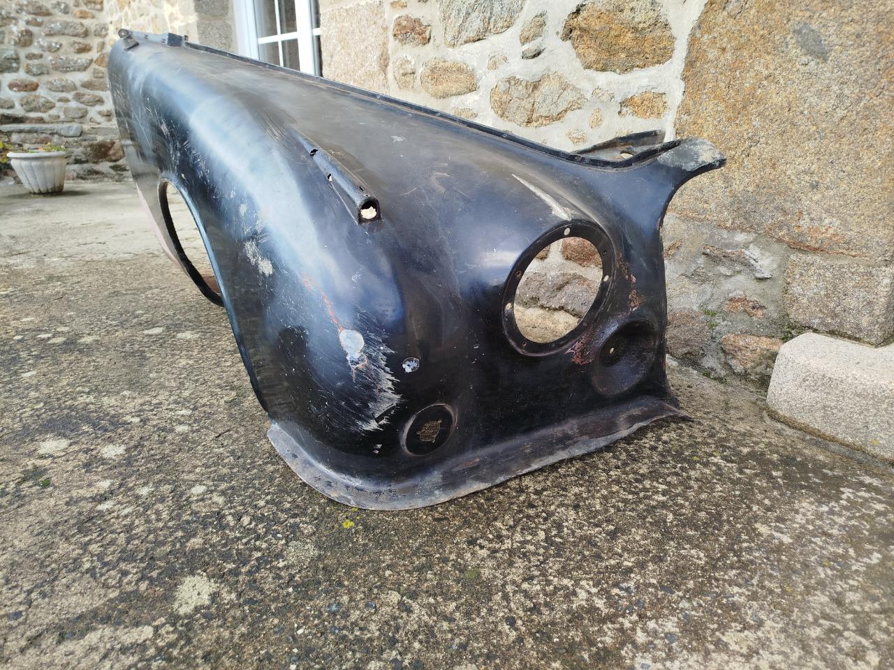 Aile avant droite JAGUAR MK2 LesAnciennes.com