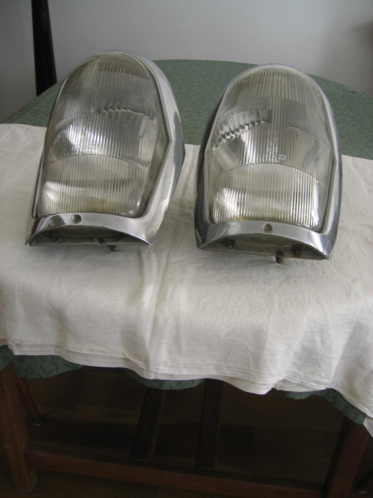 Phares MERCEDES 220 SE LesAnciennes.com