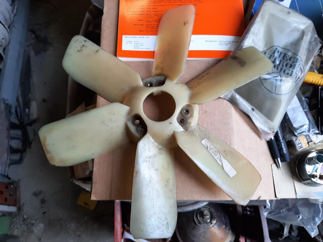 Pièces CITROEN HY LesAnciennes.com