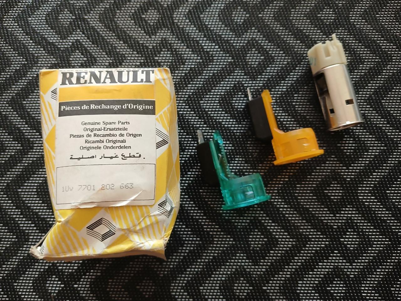 Allume cigare RENAULT 4 5 6 9 11 12 15 17 18 20 30 LesAnciennes.com