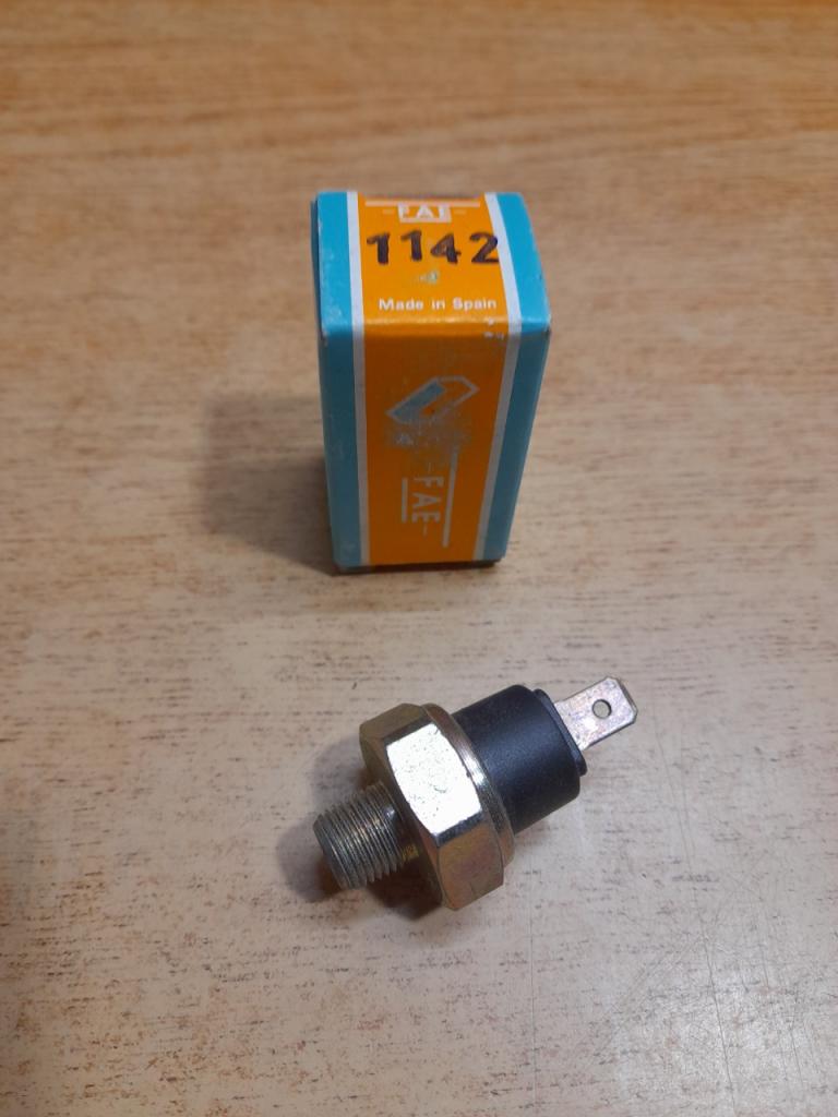 Manocontact pression d'huile DAF Austin Morris LesAnciennes.com