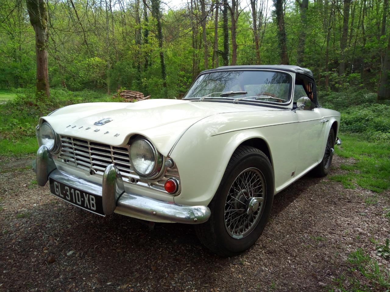 TRIUMPH TR4 - 1964 LesAnciennes.com