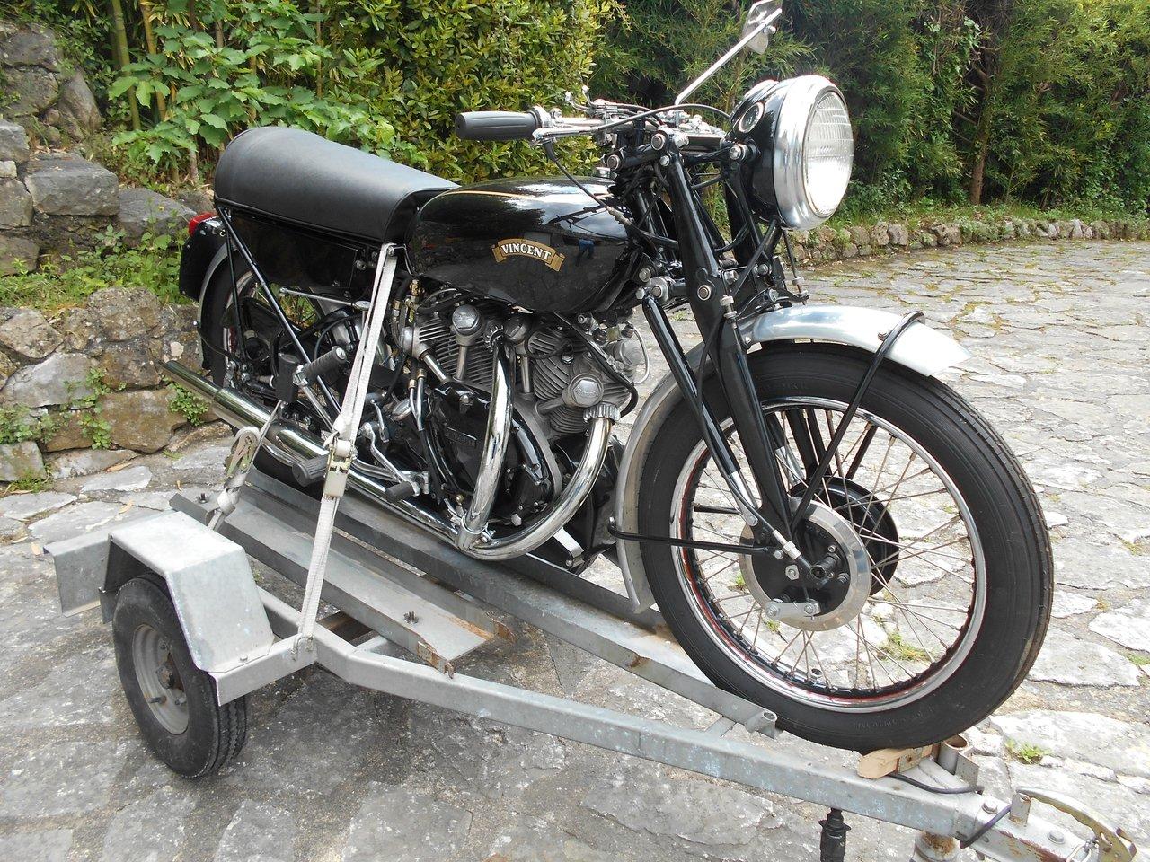 1955 Vincent Rapide Series D LesAnciennes.com
