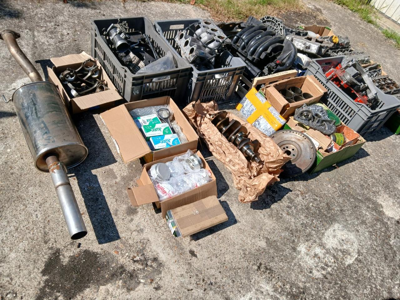 Pièces MG ZS 180 2.5l v6 24s pièces moteur LesAnciennes.com