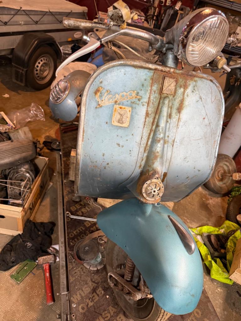 ACMA Vespa 125 CM - 1958 LesAnciennes.com