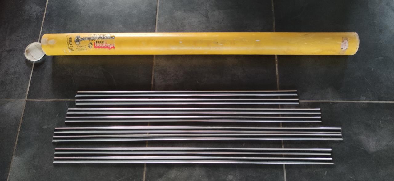 Baguettes accessoire inox RENAULT 12 (R12) LesAnciennes.com