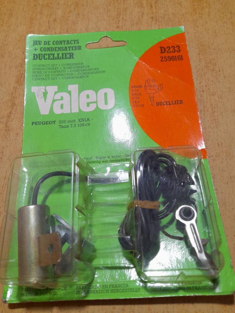 Rupteur et condensateur Peugeot 505 2.0L D233 LesAnciennes.com