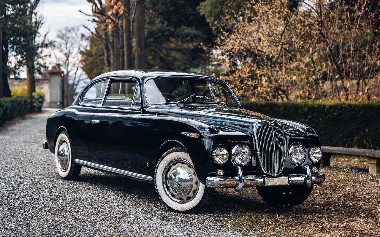 LANCIA Aurelia B52 Coupé Bertone - 1951 LesAnciennes.com