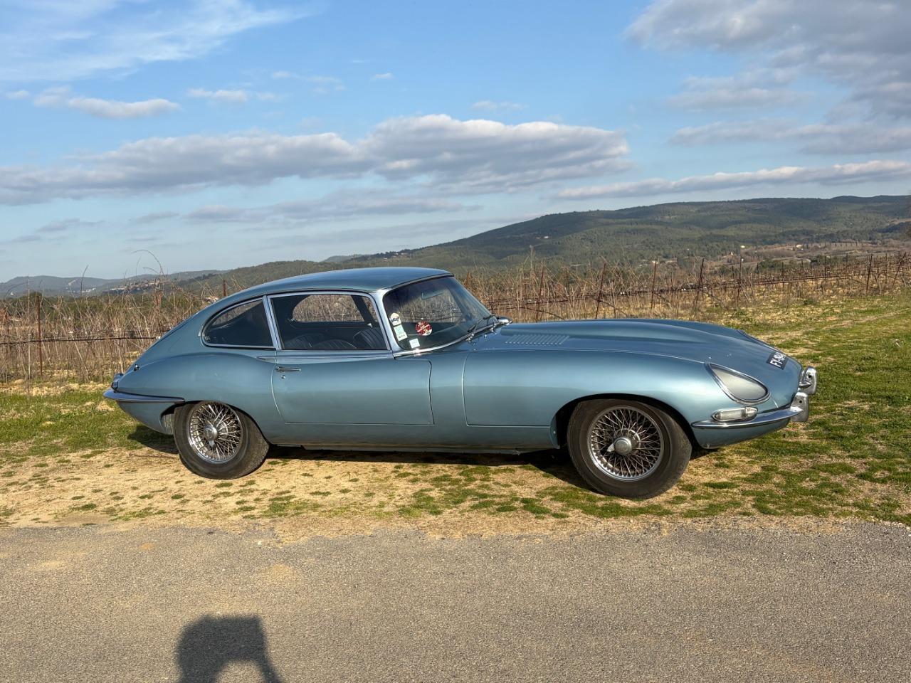 JAGUAR Type E Serie 1 version 2+2 - 1966 LesAnciennes.com