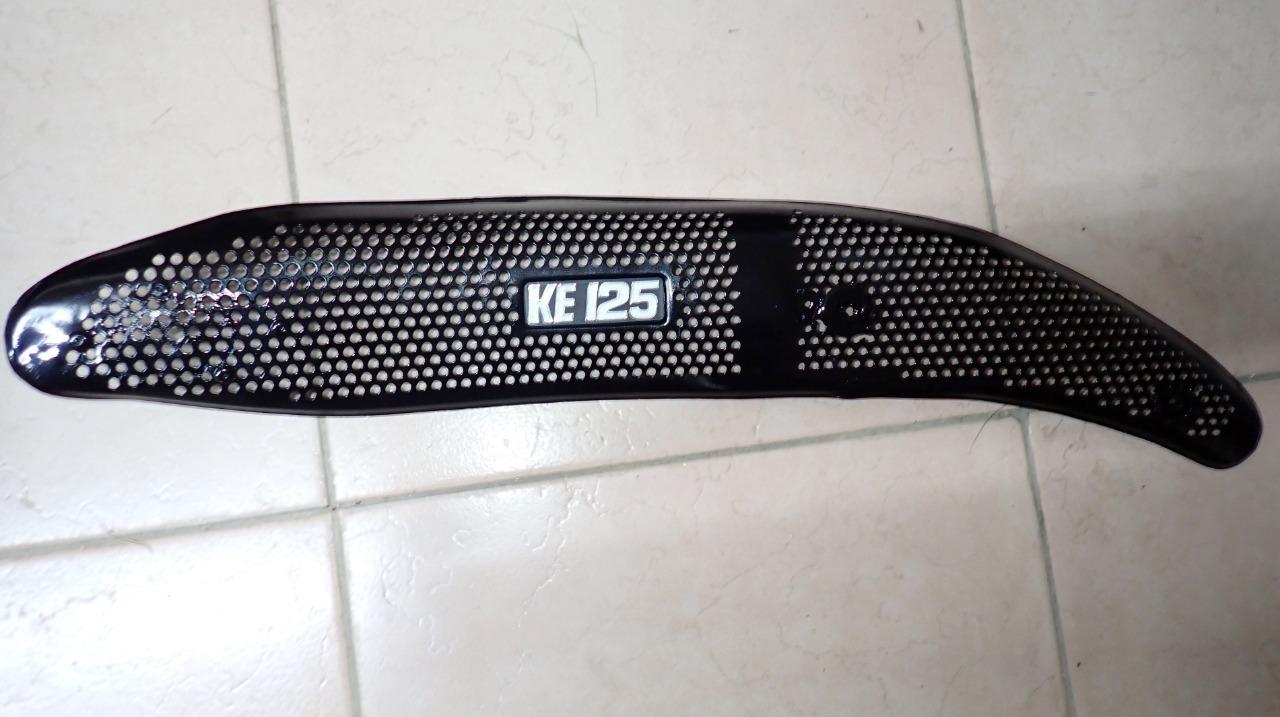 Grille KAWASAKI 125 KE ou KS 1975 KE LesAnciennes.com