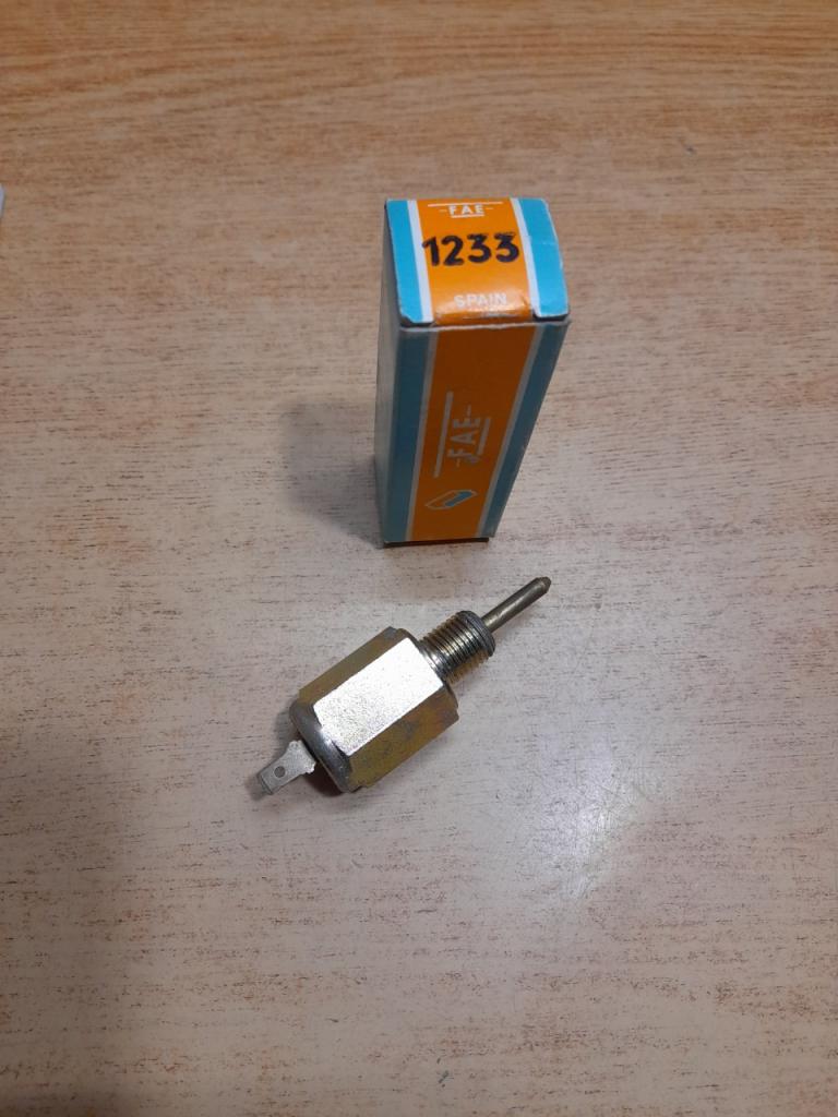 Manocontact pression d'huile Citroën GSA BX 1233 LesAnciennes.com