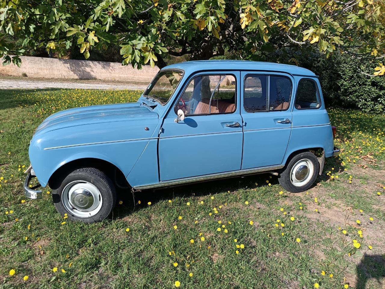 RENAULT 4L (R4L) R1123 - 1966 LesAnciennes.com