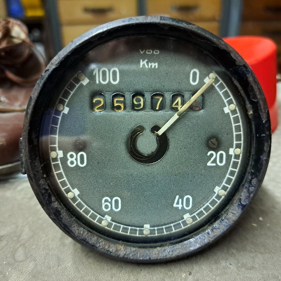 Compteurs ZUNDAPP KS 750 / BMW R75 LesAnciennes.com