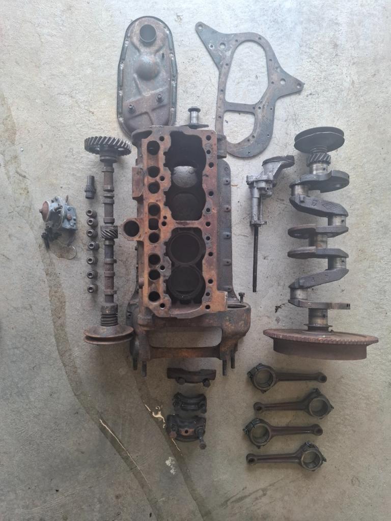 Pièces moteur RENAULT 4CV LesAnciennes.com