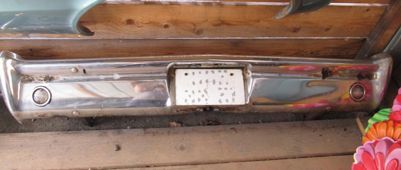 PARE CHOCS ARRIERE PONTIAC BEAUMONT LesAnciennes.com
