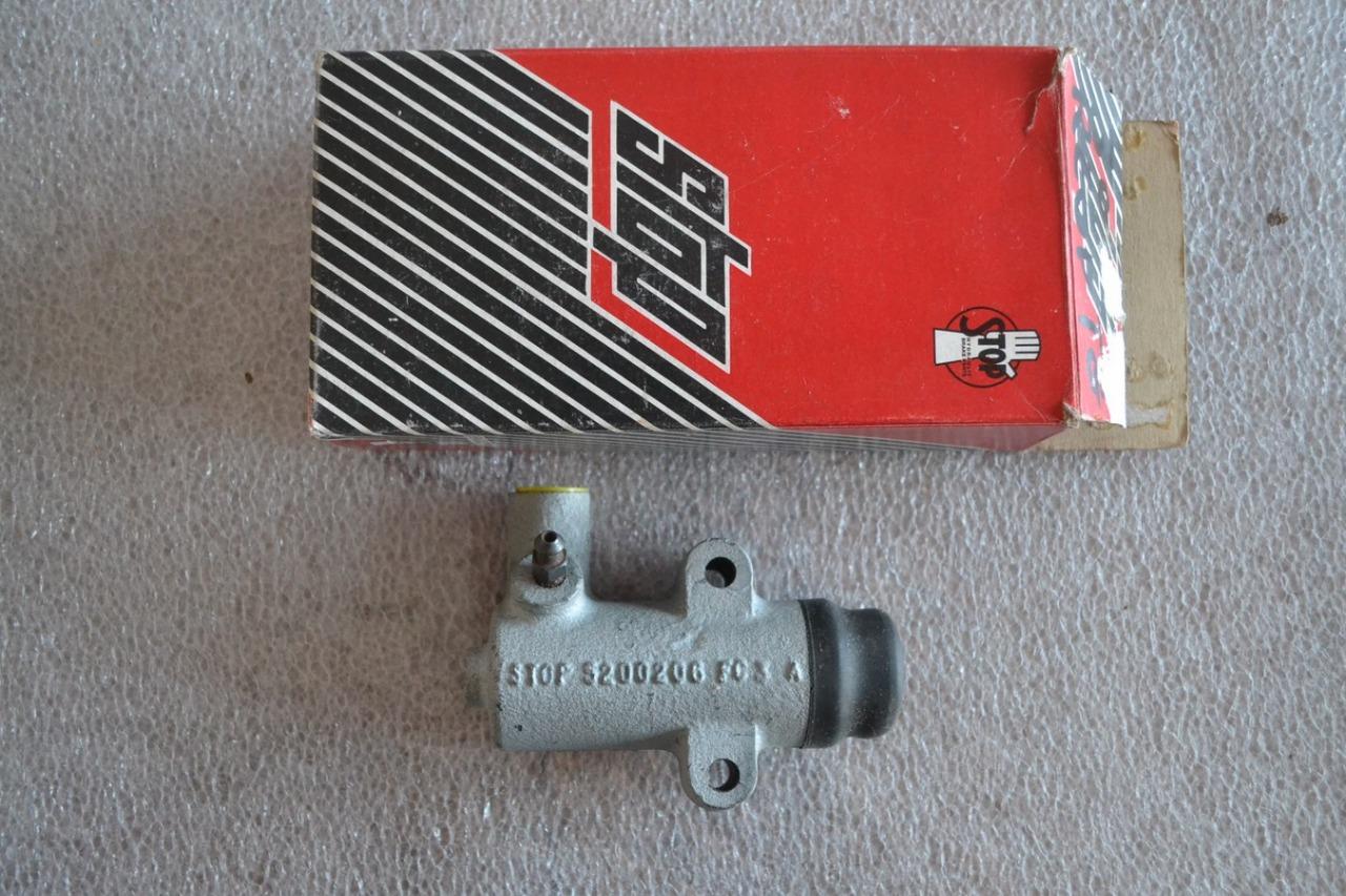 Récepteur d'embrayage PEUGEOT 404, neuf d'origin LesAnciennes.com